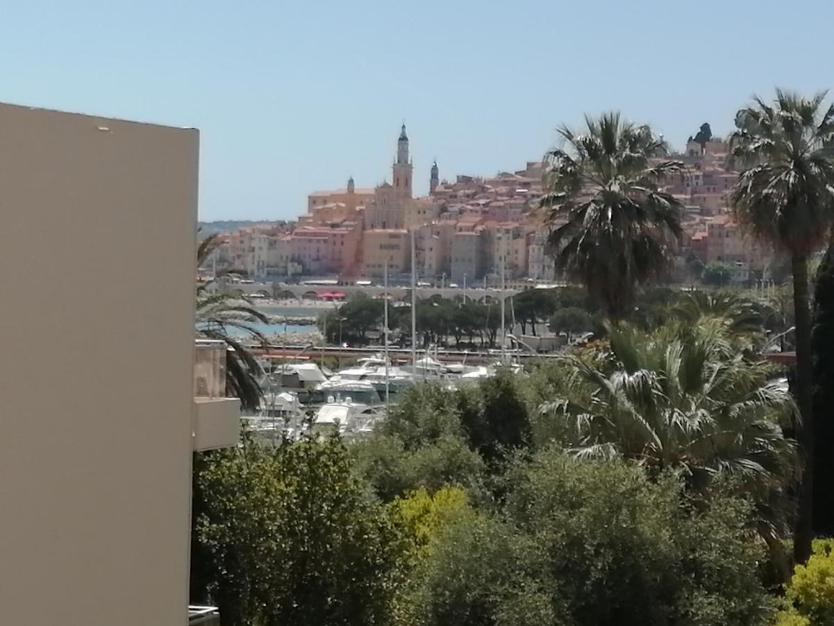 Joli Studio Bord De Mer, Clim, Balcon, Parking Prive Menton Exterior photo